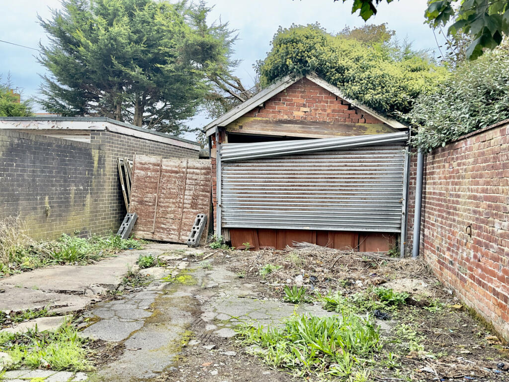 Garage for sale in Hornby Road, Lytham St Annes, FY8