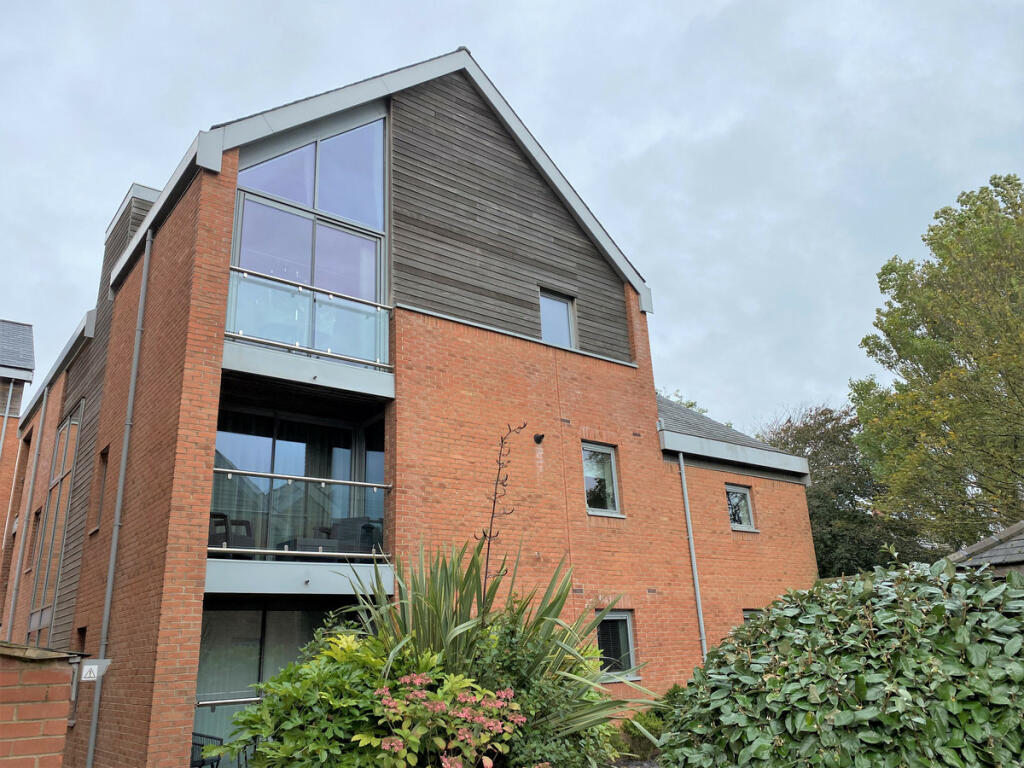 2 bedroom apartment for sale in Fairlawn Road, Lytham, FY8