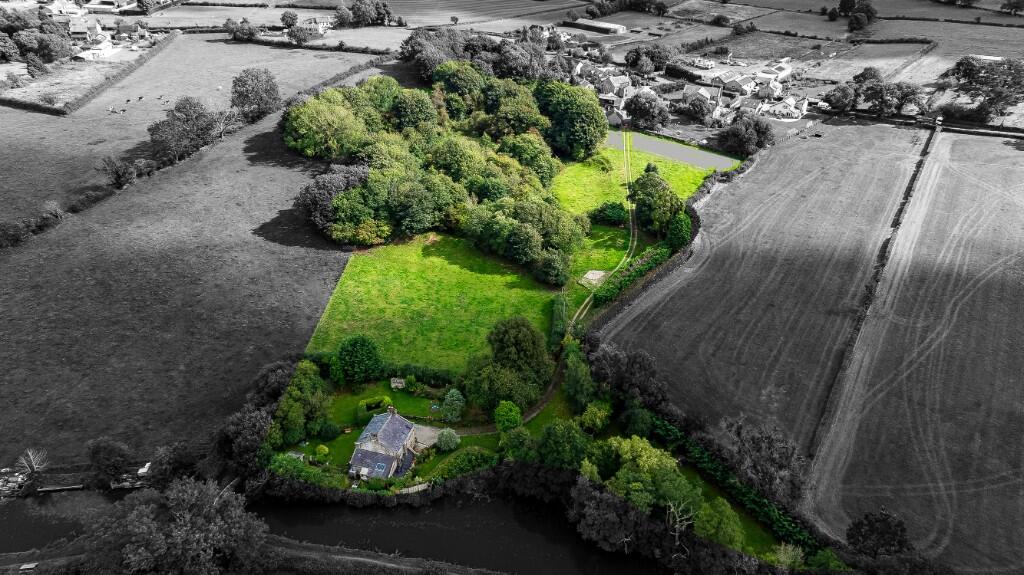 Main image of property: Canal Cottage, Cockerham Road, Bay Horse, Forton LA2 0HE