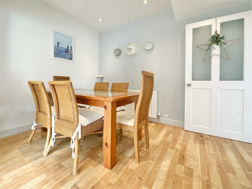 3 bedroom semidetached house for sale in Cudhill Road, Brixham, TQ5
