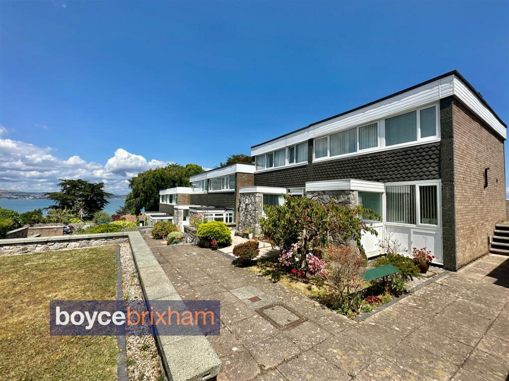3 bedroom end of terrace house for sale in Lands Court, Marina Drive