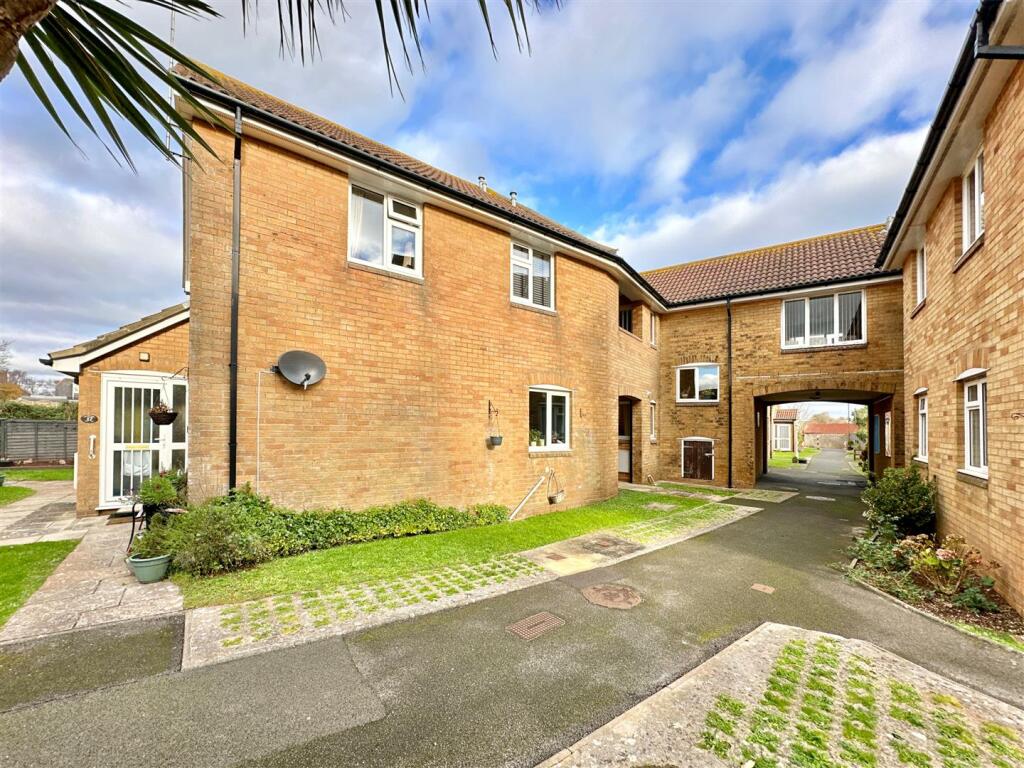 1 bedroom retirement property for sale in Poundsgate Close, Brixham, TQ5