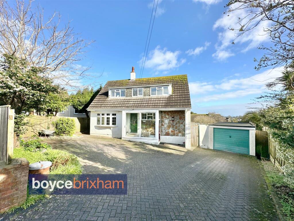 4 bedroom detached house for sale in Wayside Close, Copythorne, Brixham