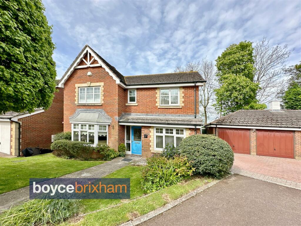 4 bedroom detached house for sale in Penn Meadows Close, Brixham, TQ5