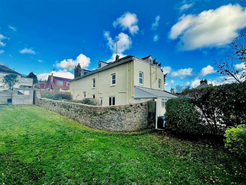 6 bedroom semidetached house for sale in Dashpers, Brixham, TQ5