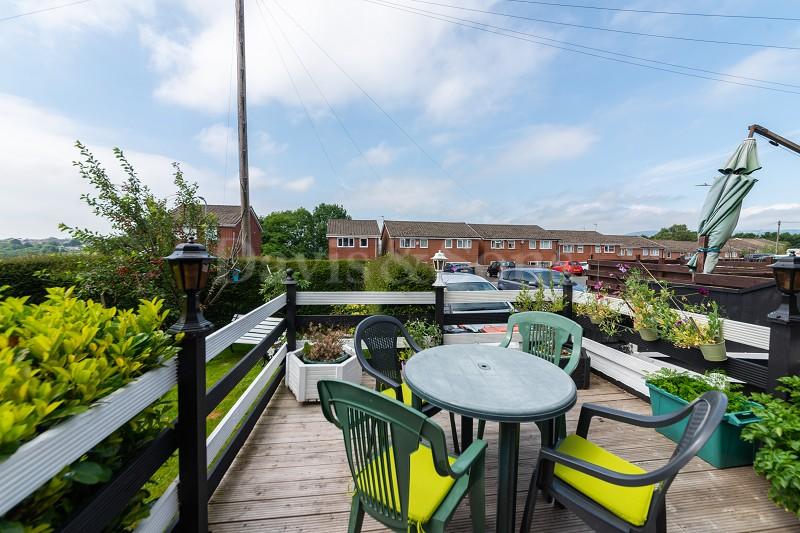 3 bedroom semidetached house for sale in Bryn Bevan, Newport. NP20 5QL