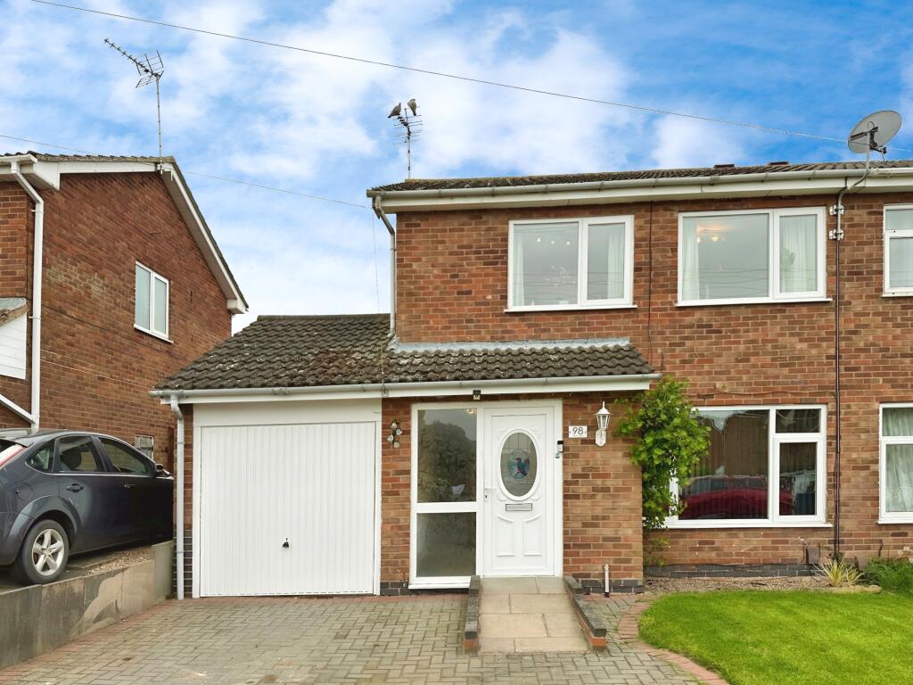 3 bedroom semidetached house for sale in 98 Clifton Way, Hinckley, LE10
