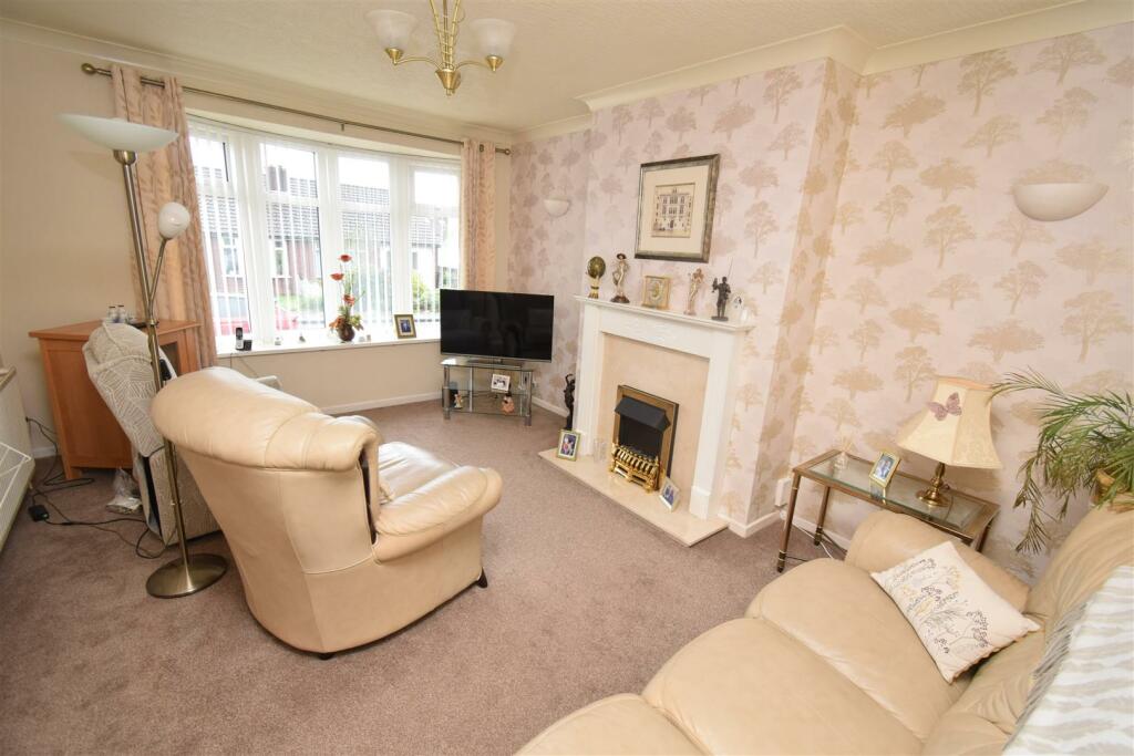 Additional property image - Beehive Green, Westhoughton, BL5 3HS