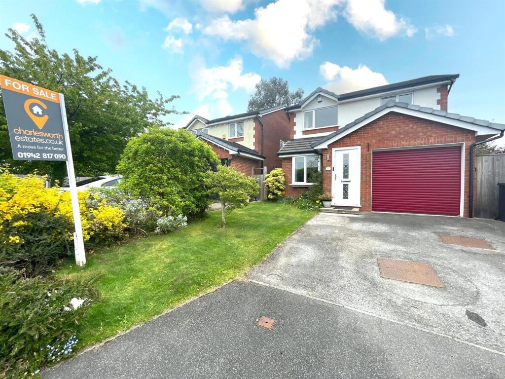 Main image of property: Sandalwood, Westhoughton, Bolton