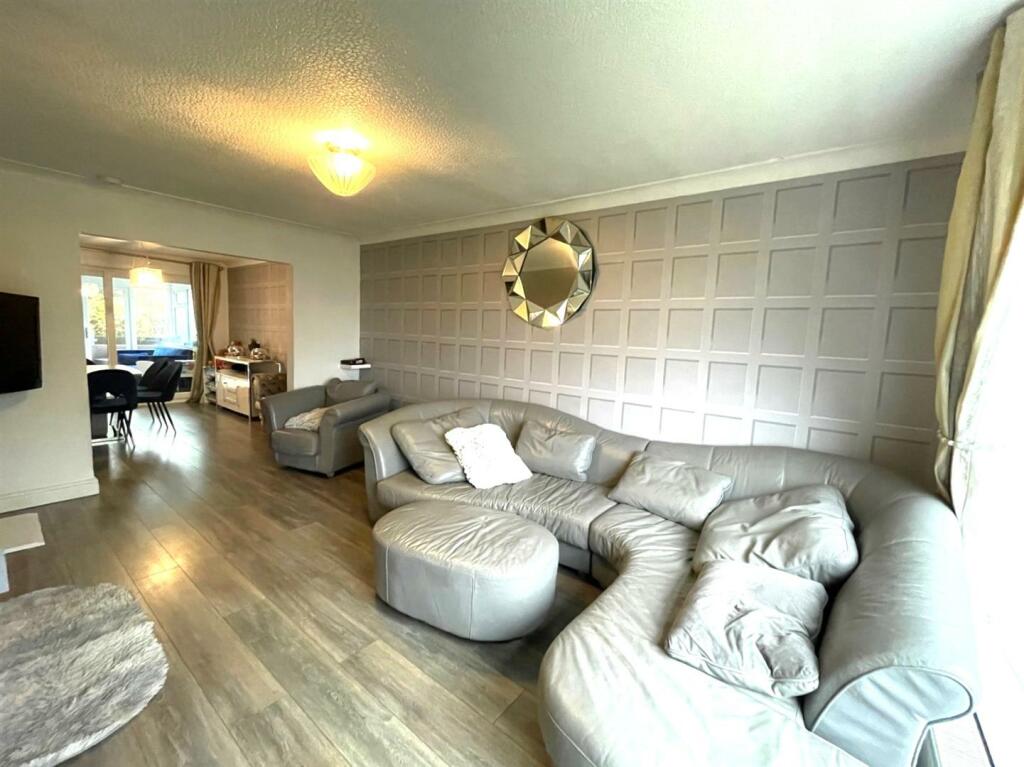 Additional property image - Rayden Crescent, Westhoughton, Bolton