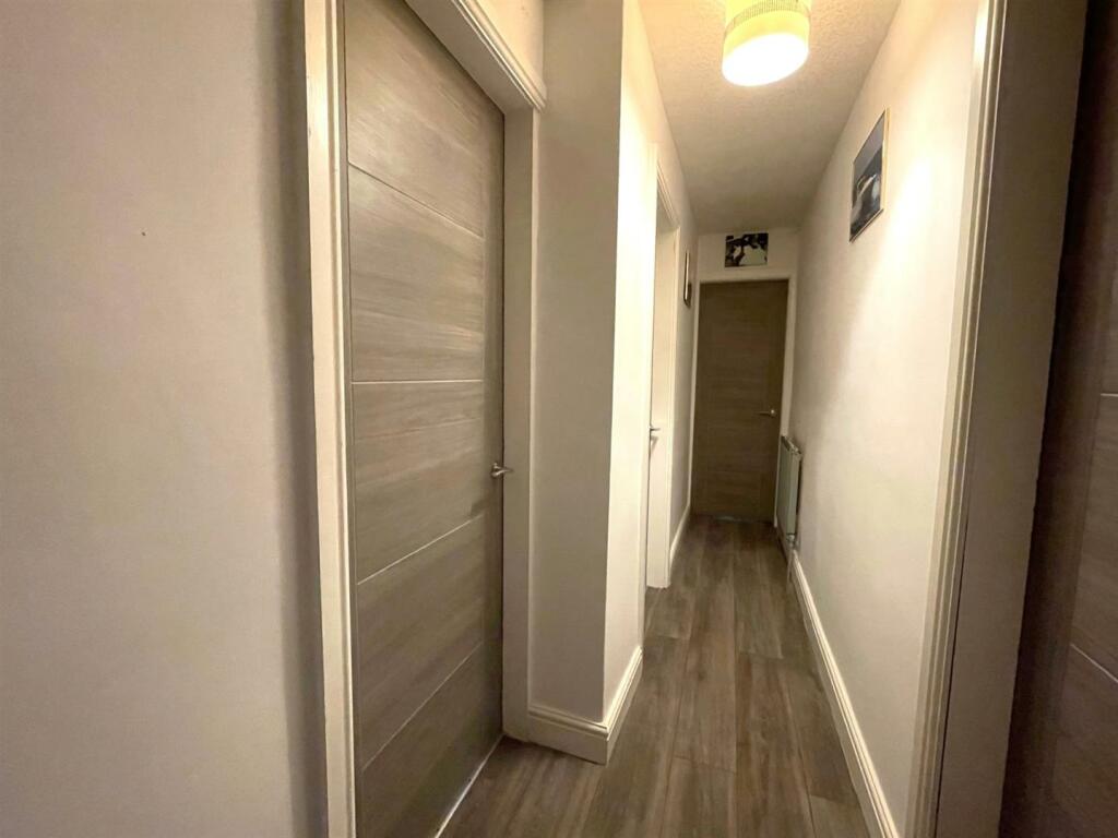 Additional property image - Rayden Crescent, Westhoughton, Bolton