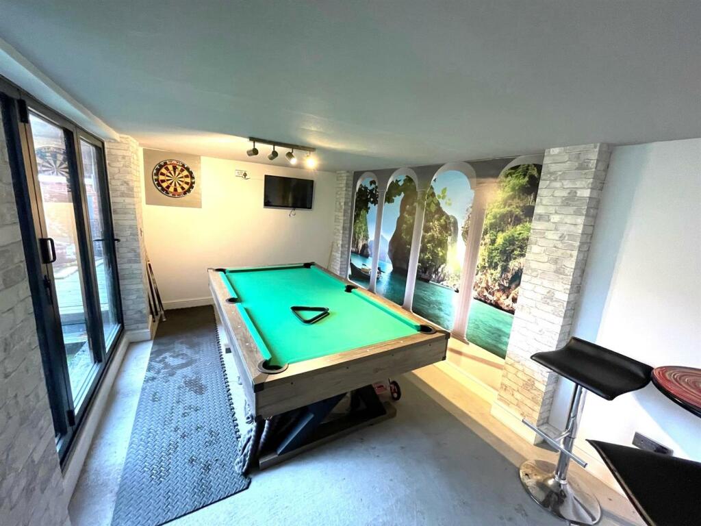 Additional property image - Rayden Crescent, Westhoughton, Bolton