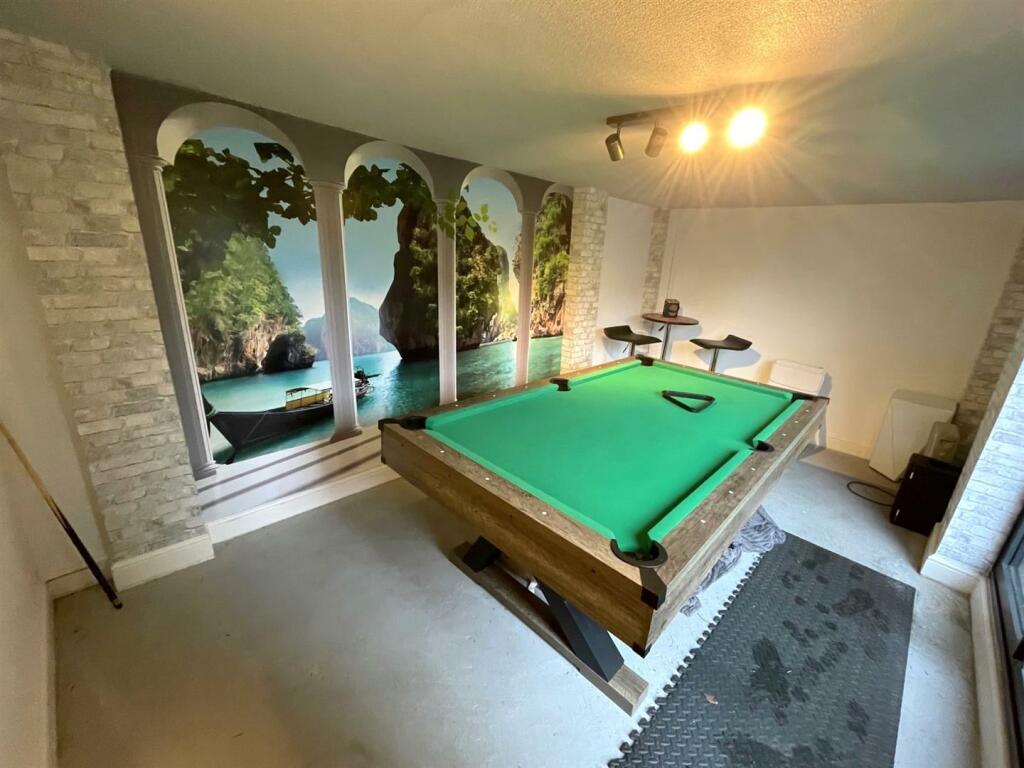 Additional property image - Rayden Crescent, Westhoughton, Bolton