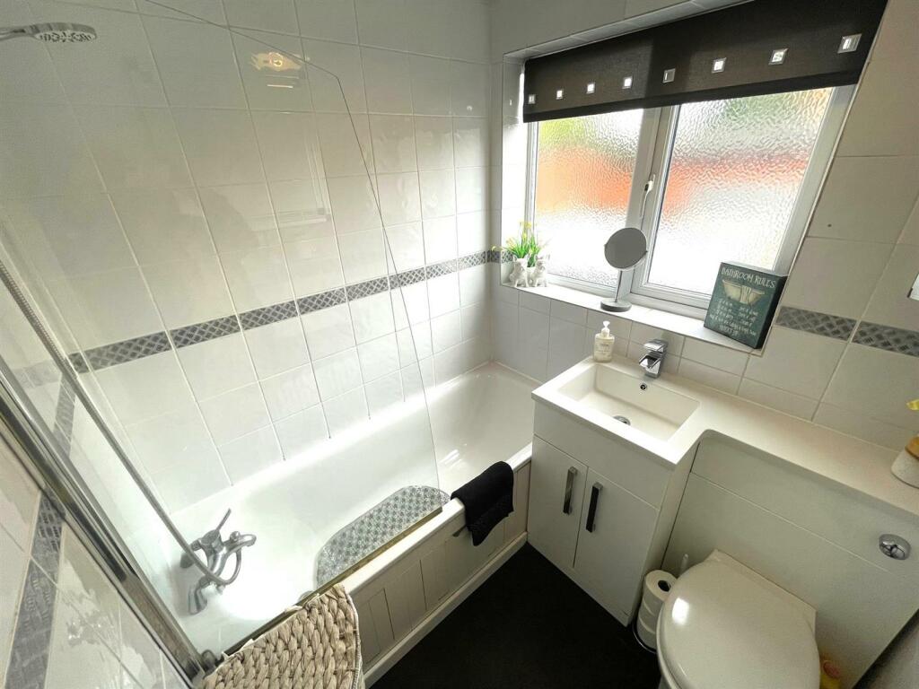 Additional property image - Wharfedale, Westhoughton, Bolton