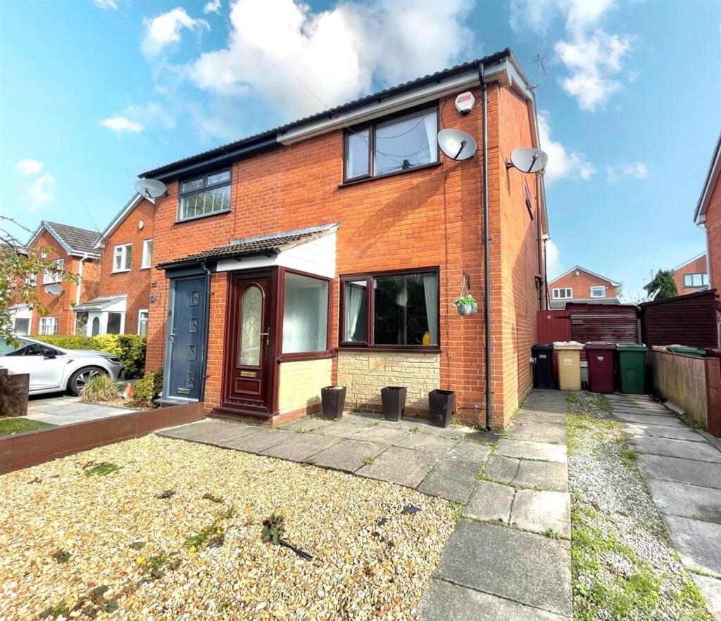 Main image of property: Quakerfields, Westhoughton, Bolton