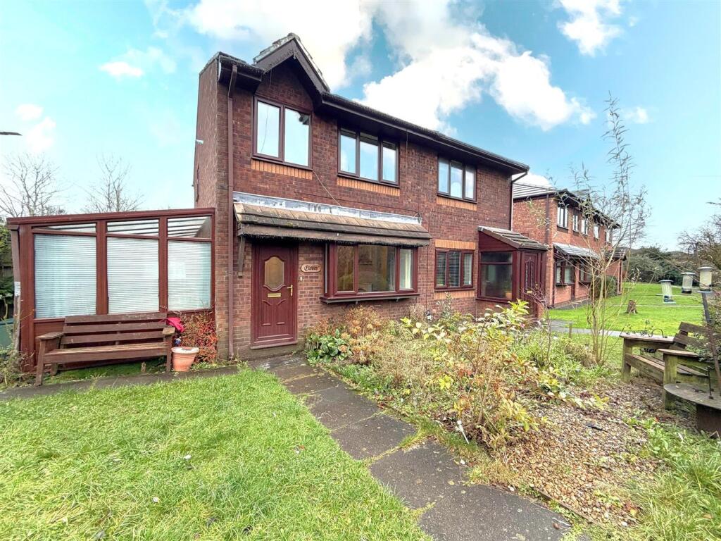 Main image of property: Fieldbrook Walk, Westhoughton, Bolton