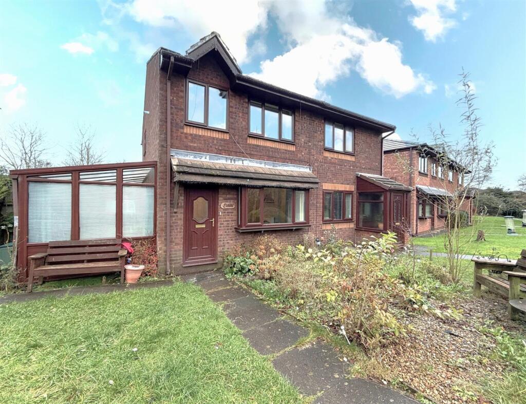 Main image of property: Fieldbrook Walk, Westhoughton, Bolton