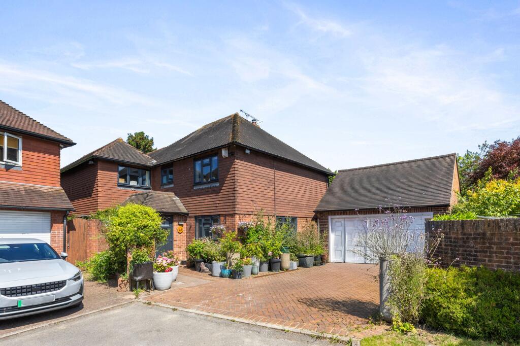 Main image of property: Kings Road, Horsham, RH13