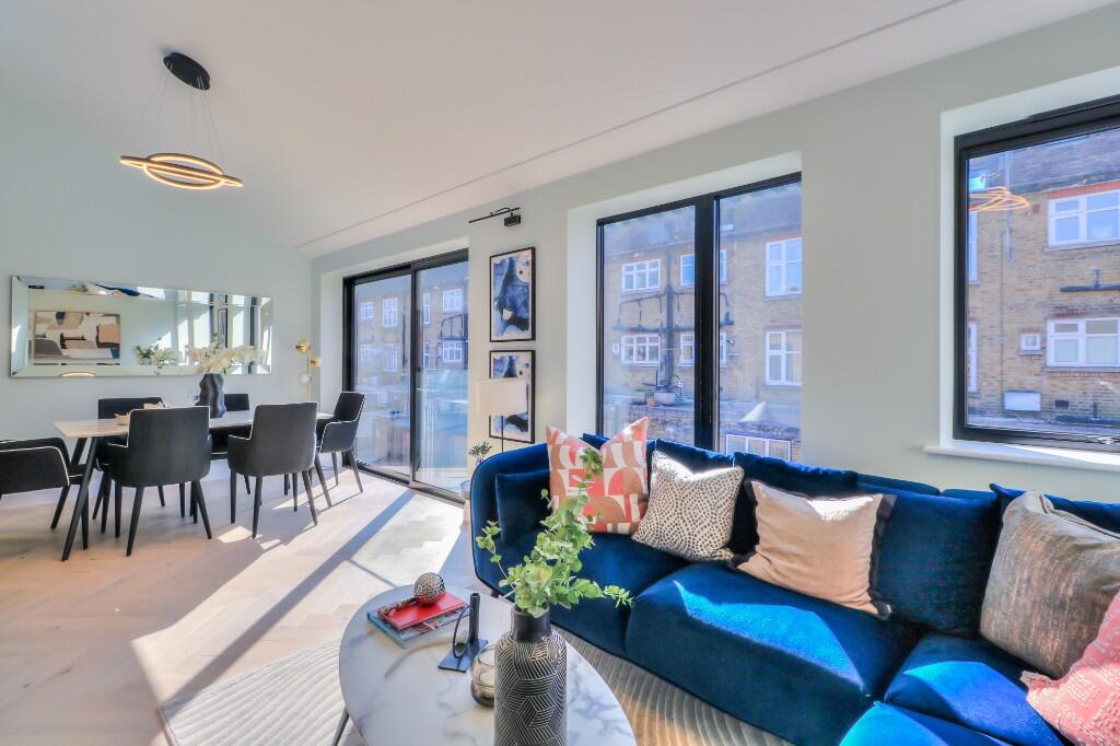 Main image of property: Aylmer Parade, Aylmer Road, London, N2