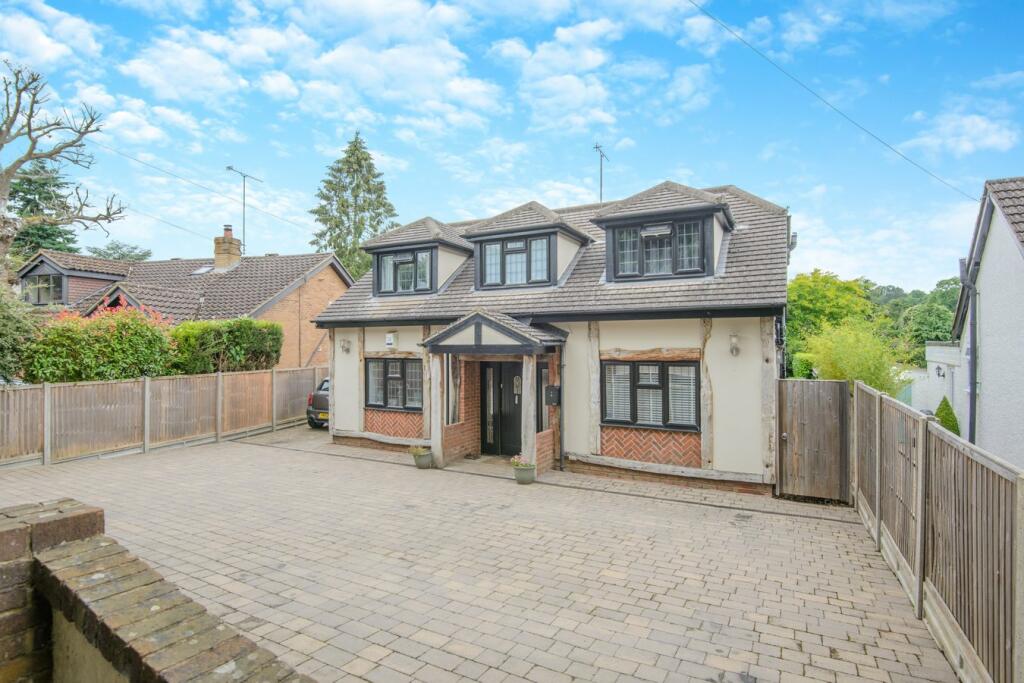 Main image of property: Chestnut Walk, Welwyn, AL6