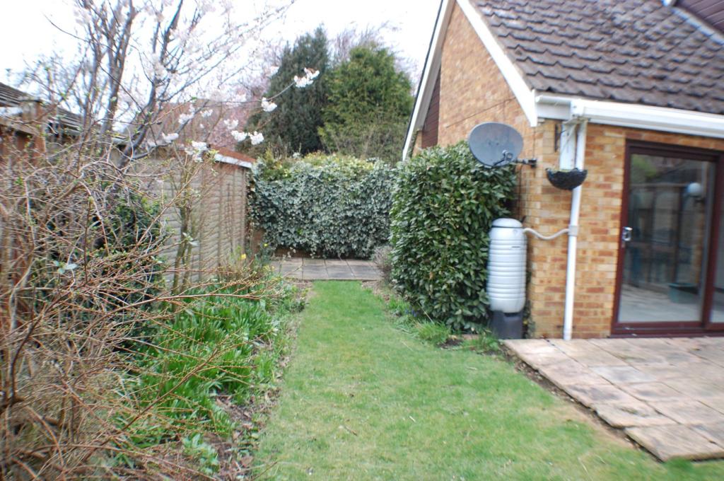 3 bedroom detached bungalow for sale in Garden Road, Woolmer Green, Knebworth, SG3