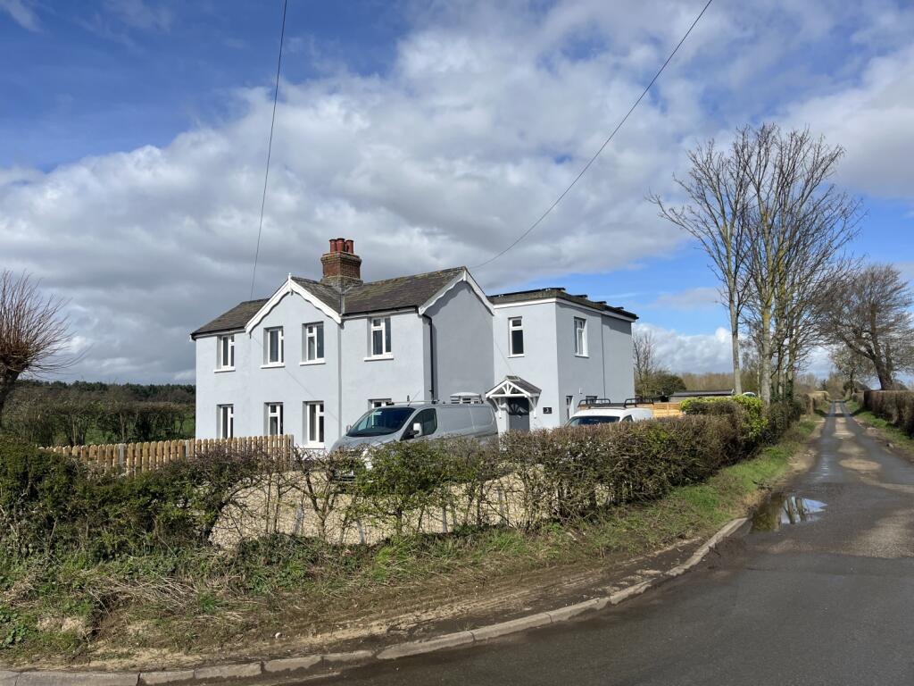 4 bedroom terraced house for rent in Lime Tree Cottages Capel Hall Lane
