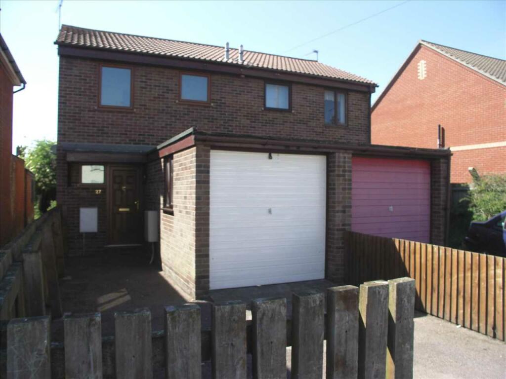 2 bedroom semidetached house for rent in Margaret Street, Felixstowe, IP11