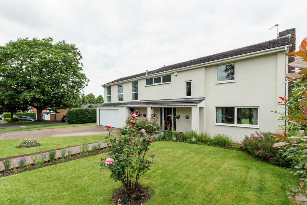 4 bedroom detached house for sale in Eaton Drive, Alderley Edge, SK9