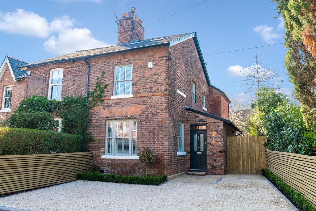 Main image of property: Moss Lane, Alderley Edge