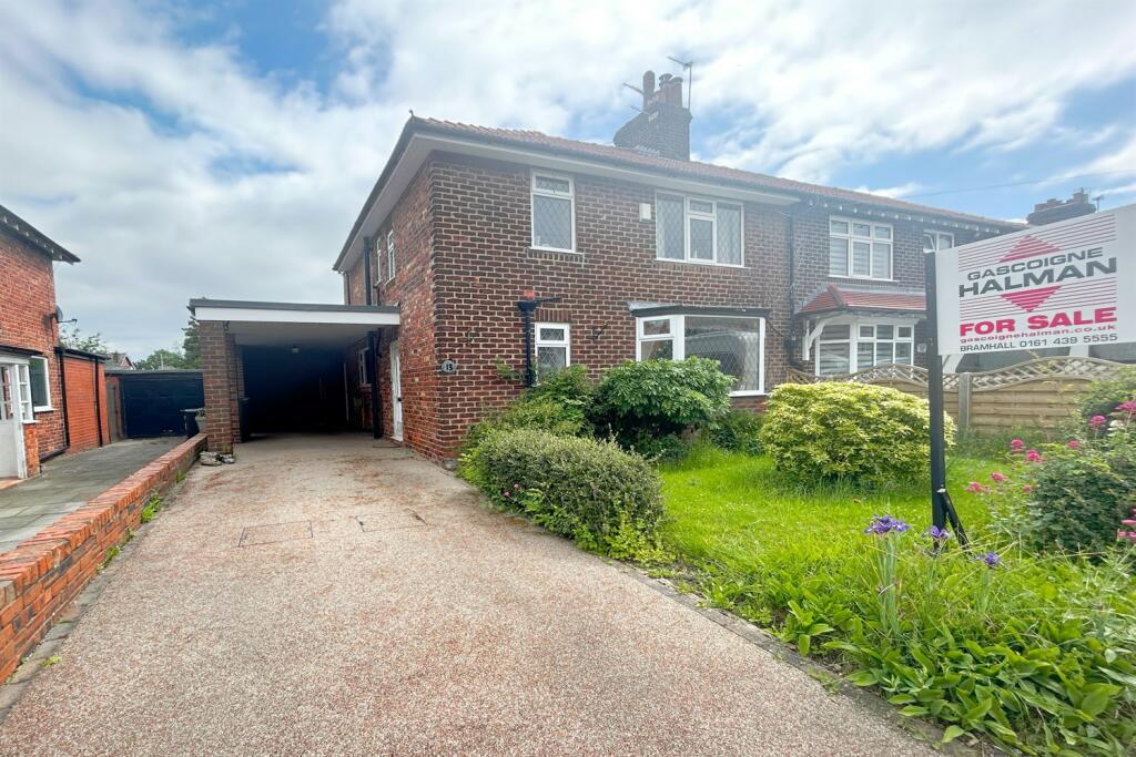 3 bedroom semidetached house for sale in Vicarage Avenue, Cheadle