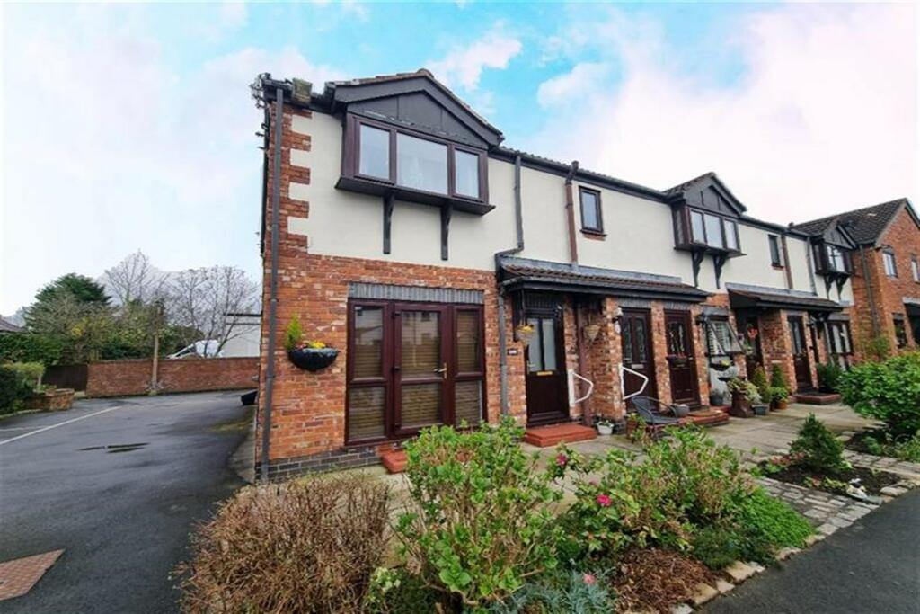 2 bedroom apartment for sale in Thornfield Grove, Cheadle Hulme