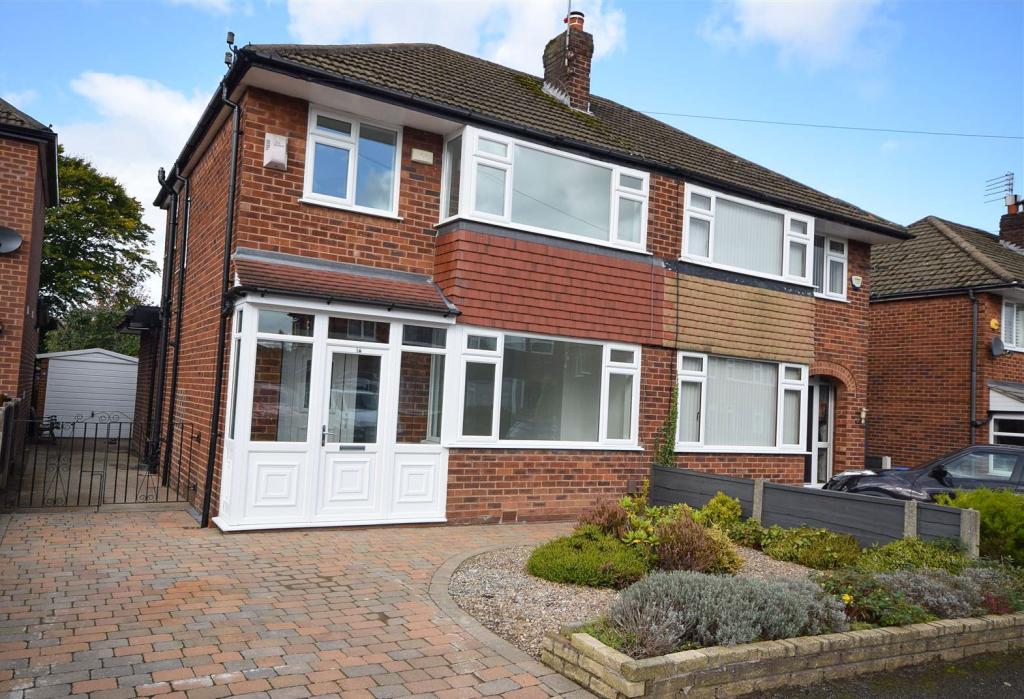 3 bedroom semidetached house for sale in Tenby Drive, Cheadle Hulme, SK8