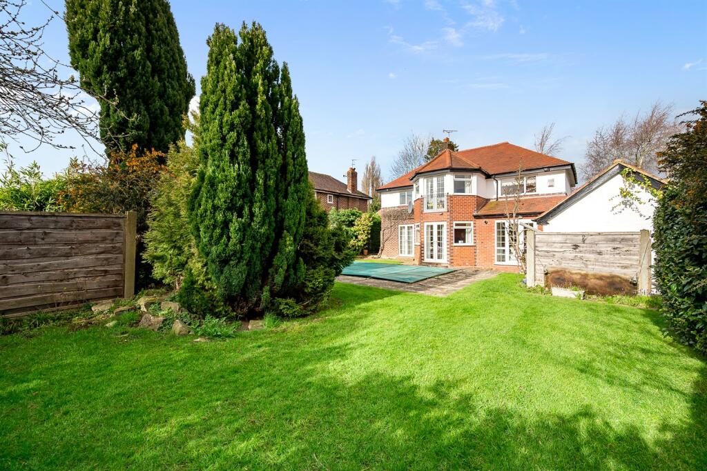 4 bedroom detached house for sale in Chapel Lane, Hale Barns, Altrincham, WA15