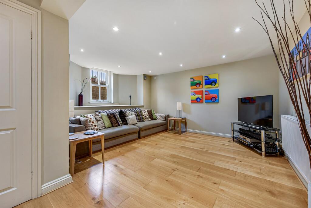 5 bedroom semidetached house for sale in Albert Road, Hale, Altrincham