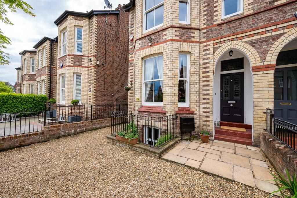 5 bedroom semidetached house for sale in Albert Road, Hale, Altrincham