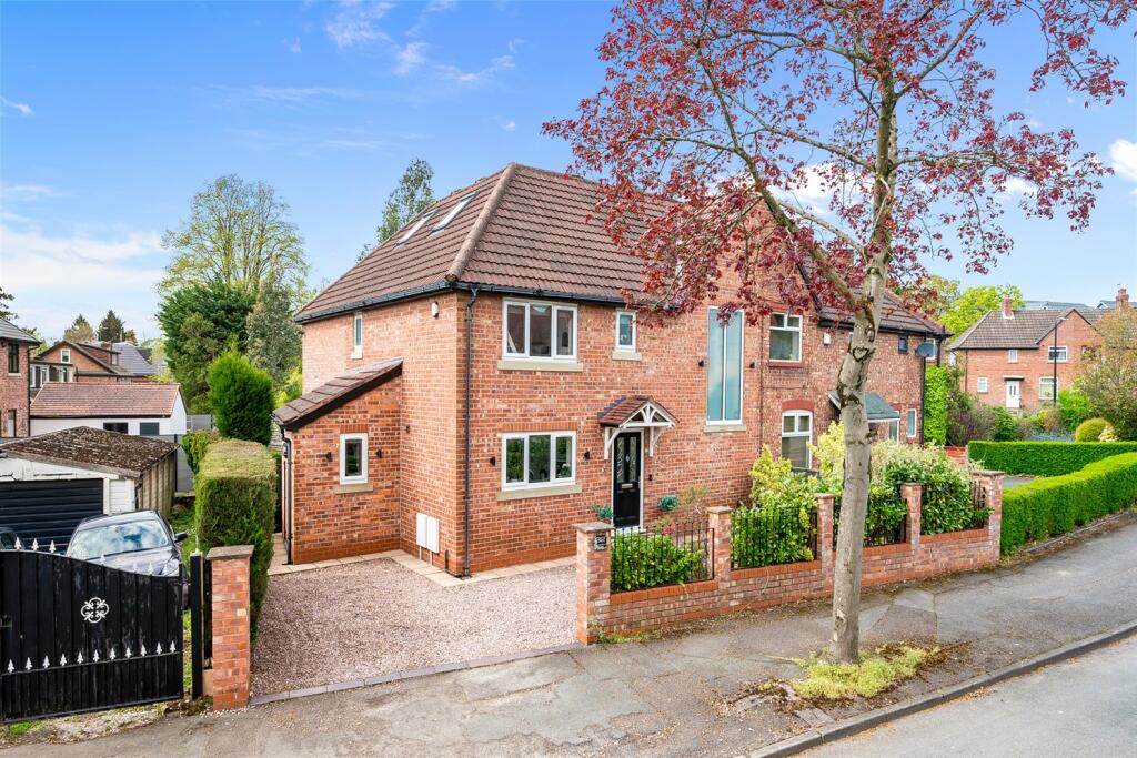 4 bedroom semidetached house for sale in Tithebarn Road, Hale Barns