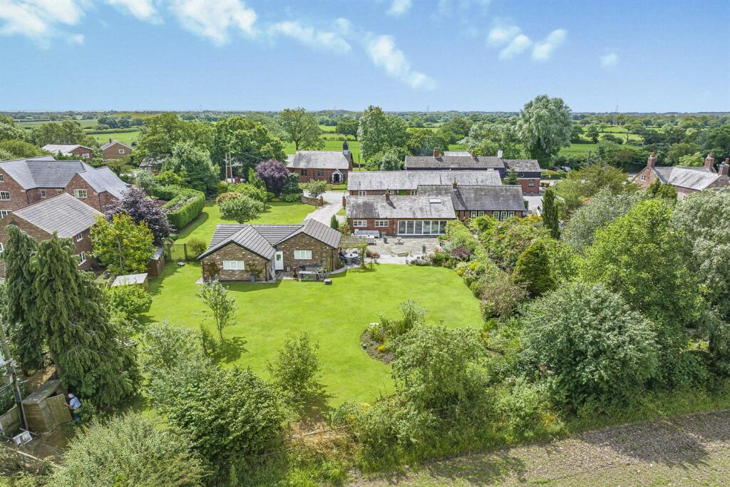 Additional property image - Holmes Chapel Road, Lach Dennis