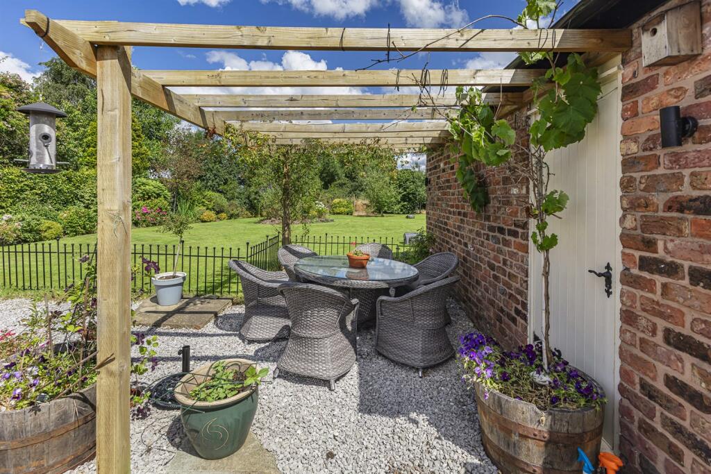 Additional property image - Holmes Chapel Road, Lach Dennis