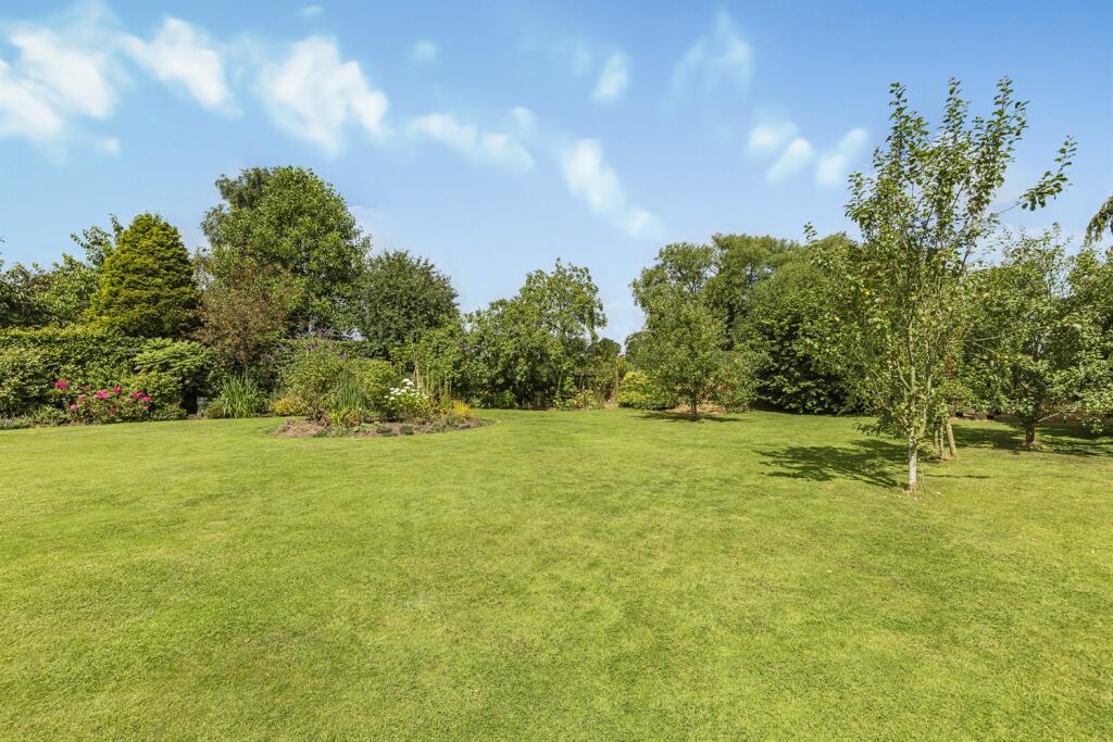Additional property image - Holmes Chapel Road, Lach Dennis