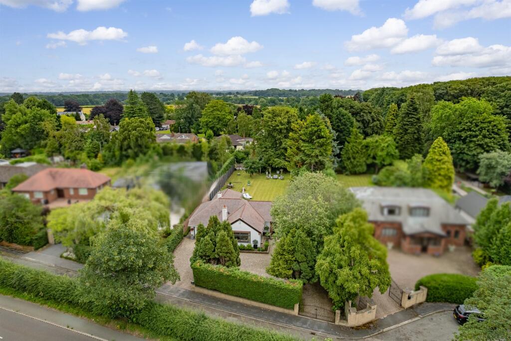 Main image of property: Mere, Knutsford