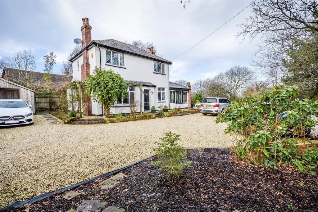 3 bedroom detached house for sale in Warburton Lane, Warburton, Lymm, WA13