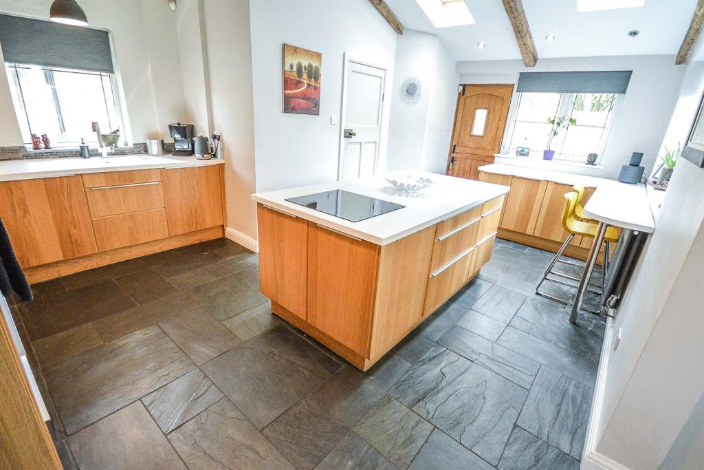 3 bedroom detached house for sale in Warburton Lane, Warburton, Lymm, WA13