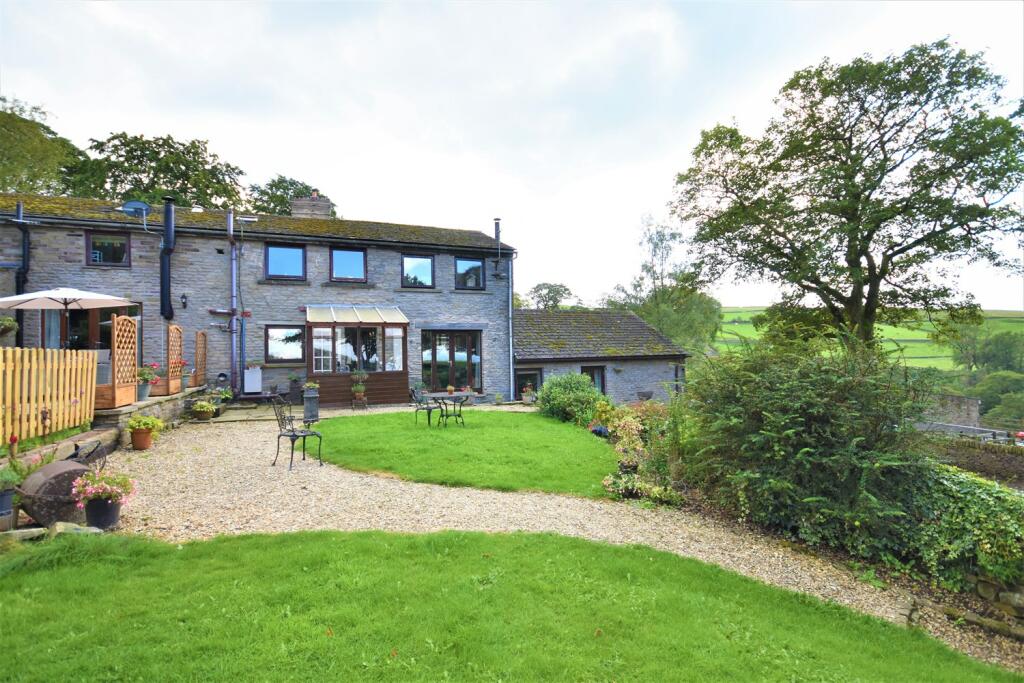 Main image of property: Hordern Farm Cottage, Buxton New Road, Macclesfield