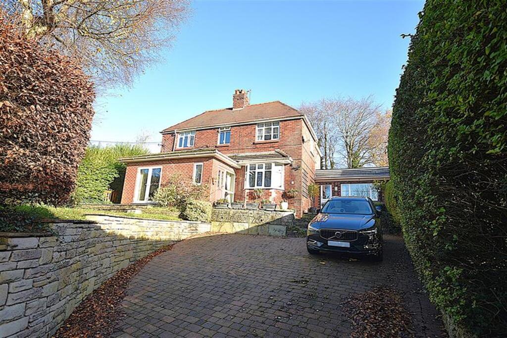Main image of property: 121 Whirley Road, Henbury, Macclesfield