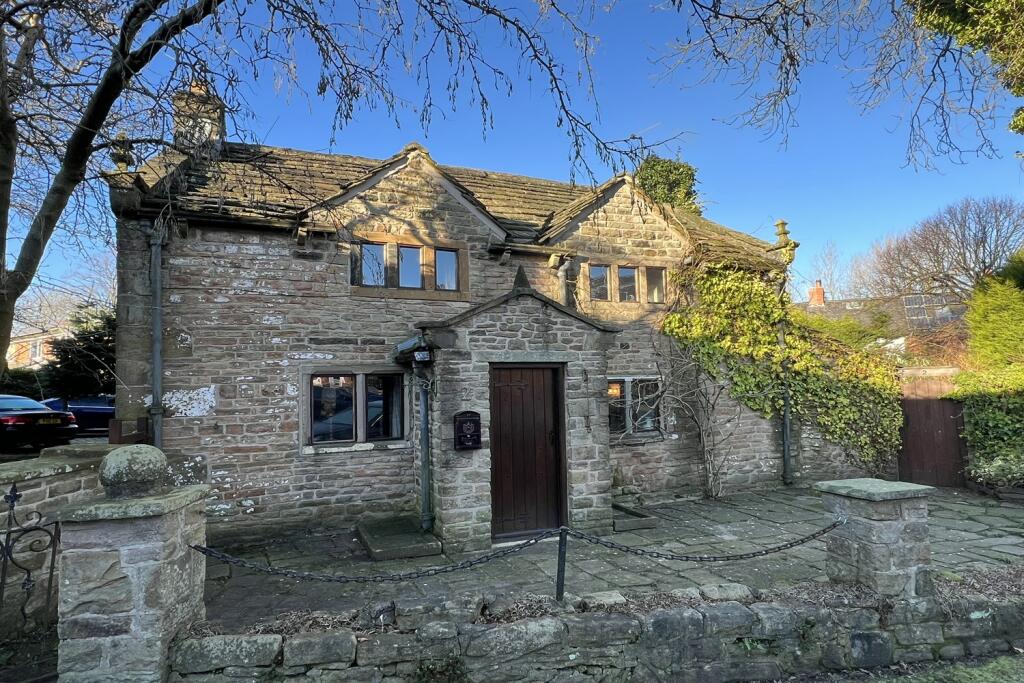 4 bedroom detached house for sale in Shepley Lane, Marple, SK6