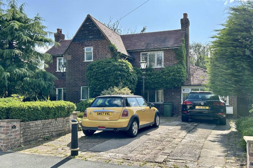 Main image of property: Park Road, Disley