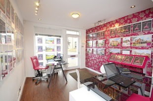 Magenta Estate Agents , Raundsbranch details