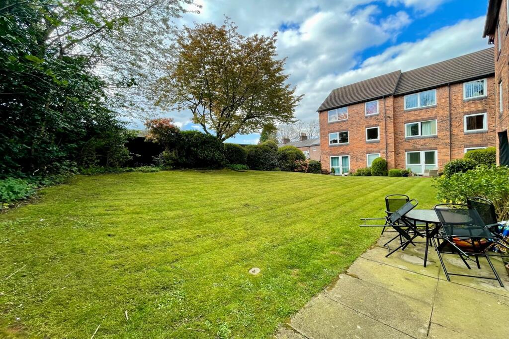 1 bedroom retirement property for sale in Homelyme House, Park Lane