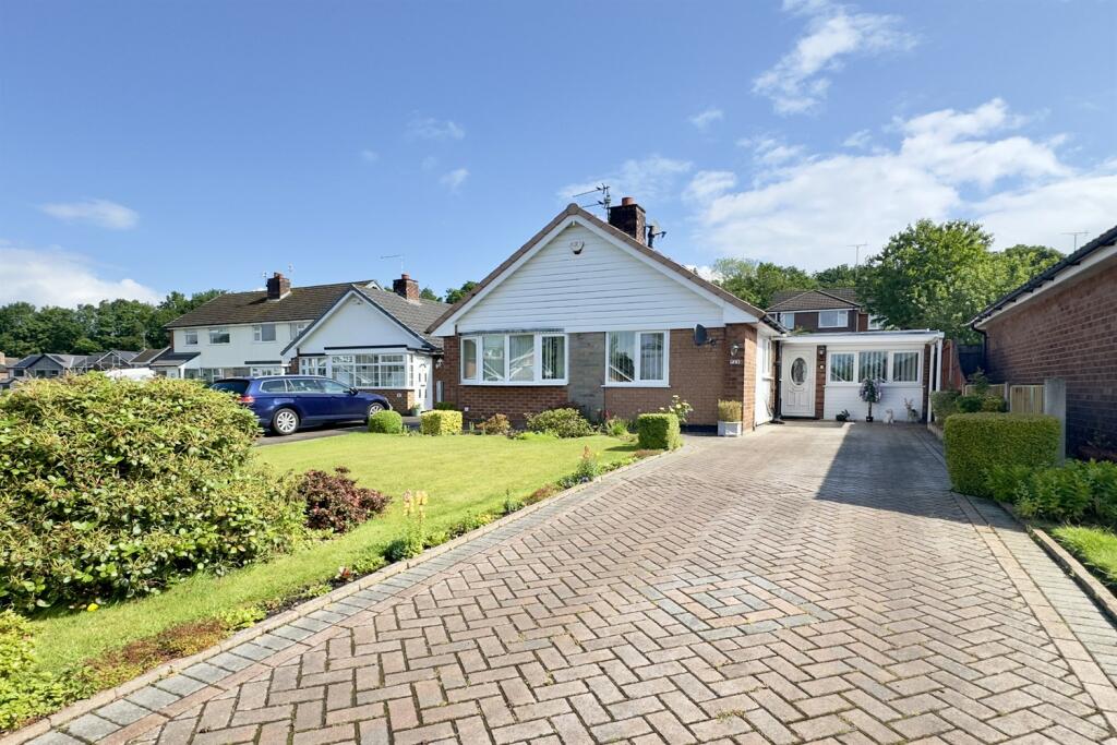 3 bedroom detached bungalow for sale in Beech Crescent, Poynton, SK12