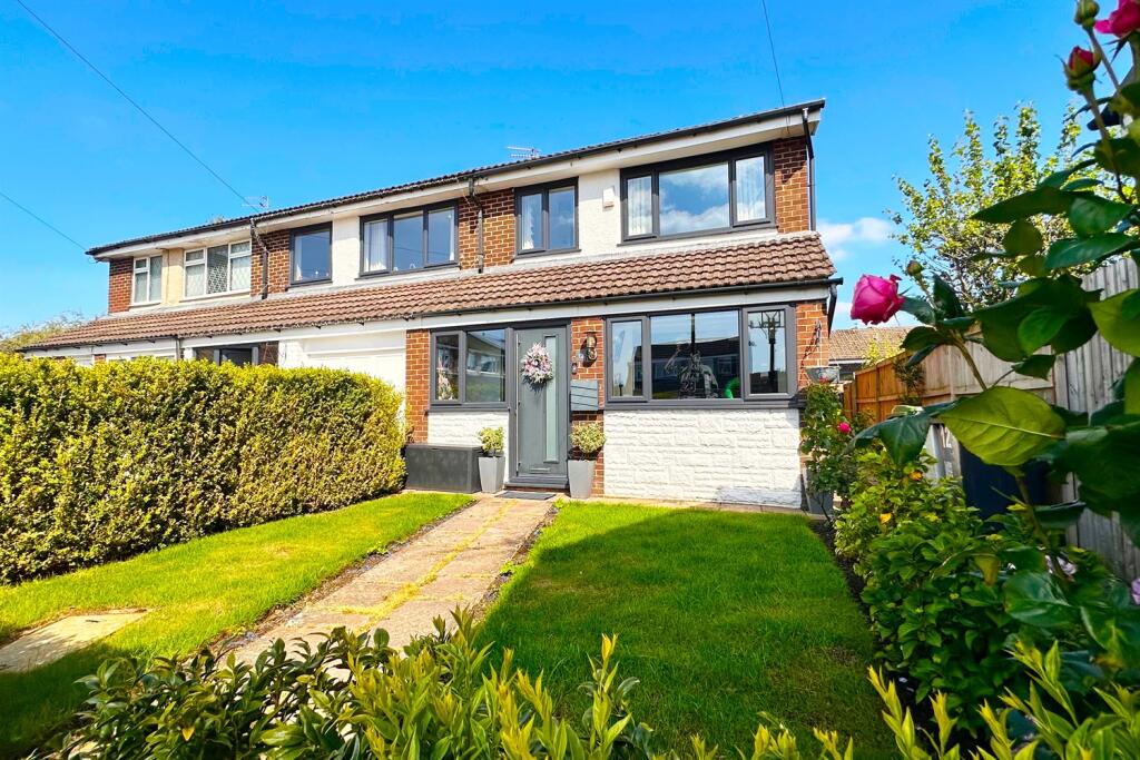 Main image of property: Widgeon Close, Poynton